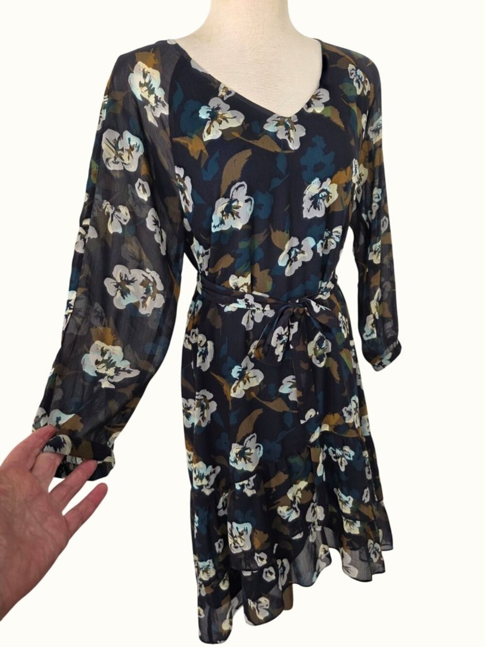 Cabi Floral Navy Chiffon Dress Sz M Hi Low Layer Hem Tie Waist Long Sleeve Boho